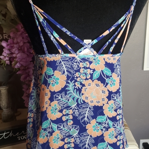 HP🥳 FREE with BUNDLE Arizona Jean CO. Floral Sheer Tank Size Small - Picture 2 of 3